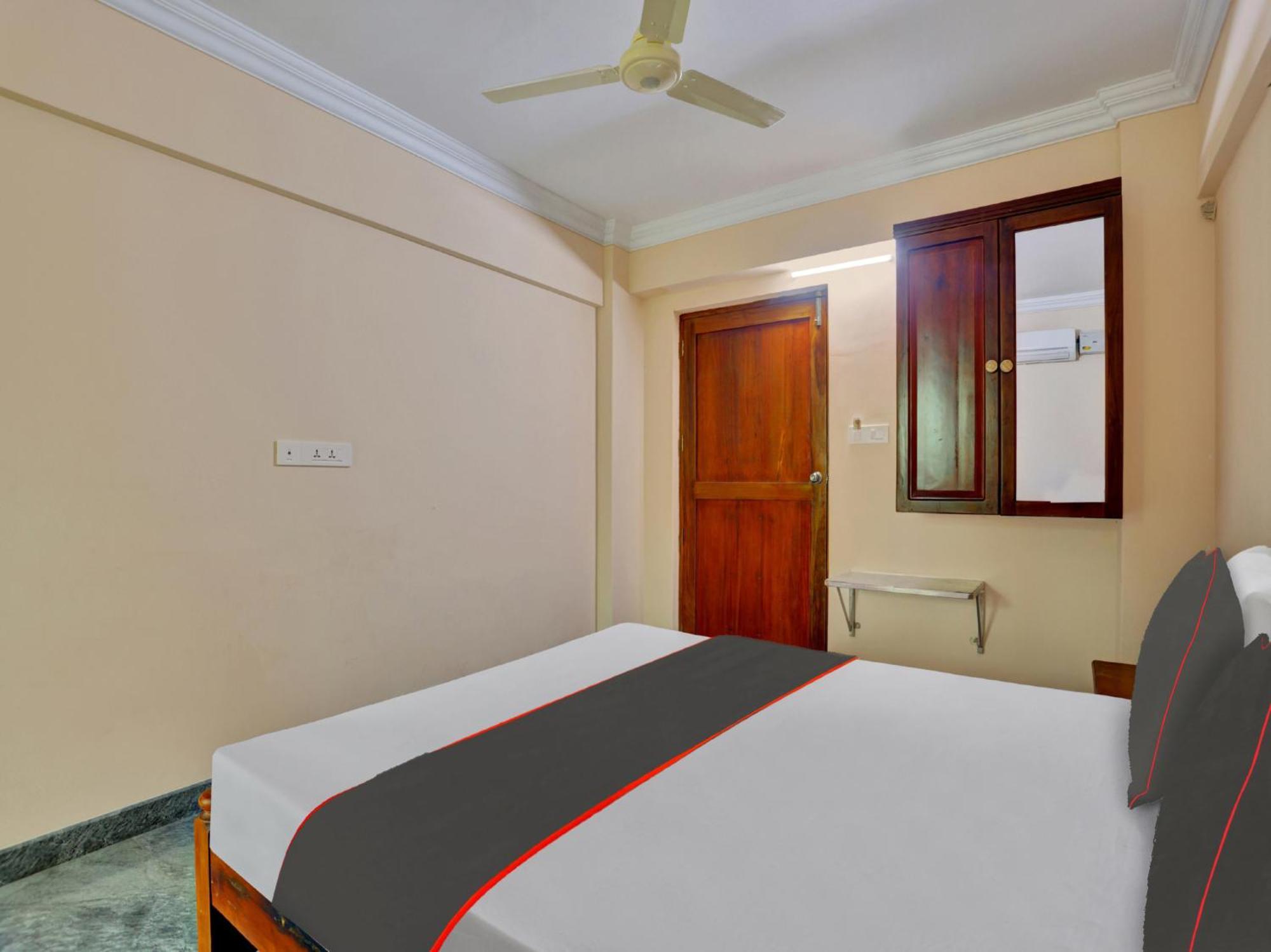 Family Castle Hotel Thiruvananthapuram Exterior photo